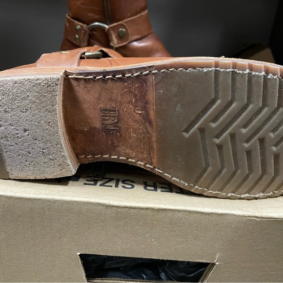 FRYE Veronica Harness - Picture 5 of 7